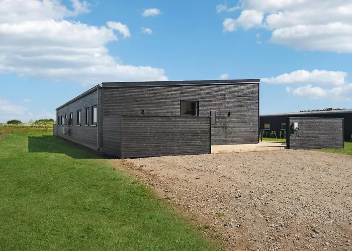 Luxurious In With Sauna Ferienhaus *