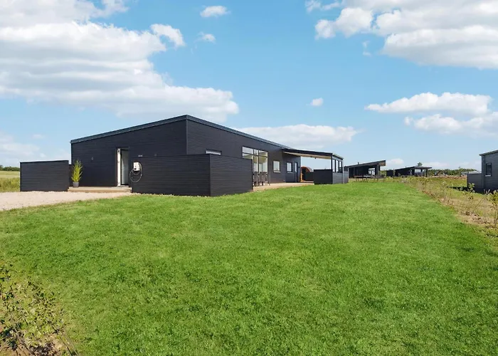 Luxurious In With Sauna Ferienhaus *